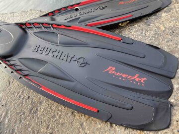 Ploutve BEUCHAT POWER JET Adjustable č